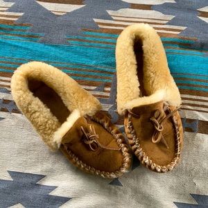 LL Bean | Women's Wicked Good Moccasin Slippers 8W